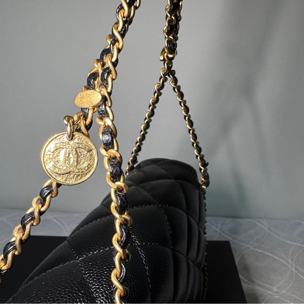 Chanel Black Quilted Leather Bag - Picture 17 of 17